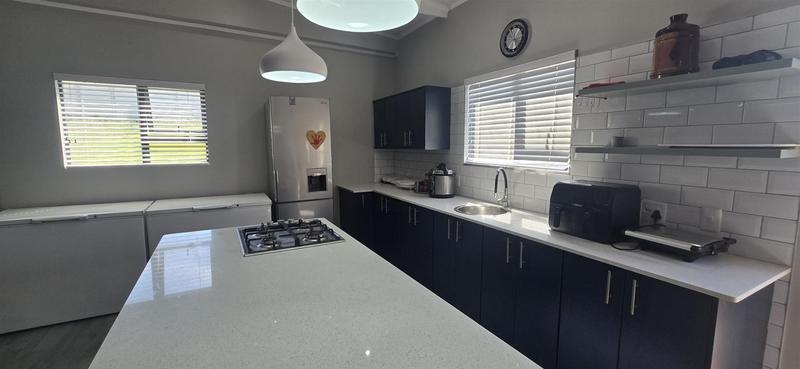 2 Bedroom Property for Sale in Groot Brakrivier Central Western Cape